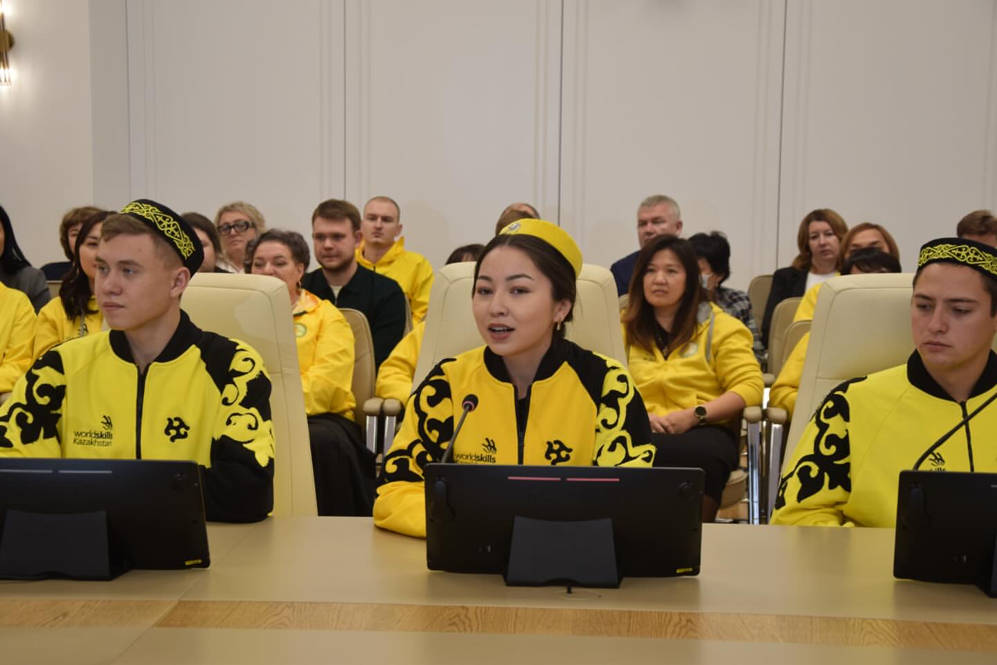 2025 11 25 19.02.45 3773693678801323621 42781414307